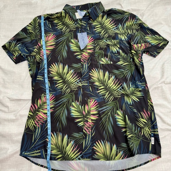 NWT! ROWM Floral Beachy Resort Upf Vacation Button Down Short Sleeve Sz L - Picture 8 of 8